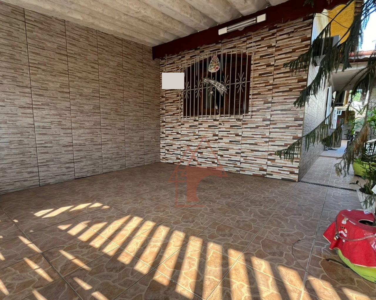 Casa à Venda, 114 m² em Jardim Casqueiro - Cubatão