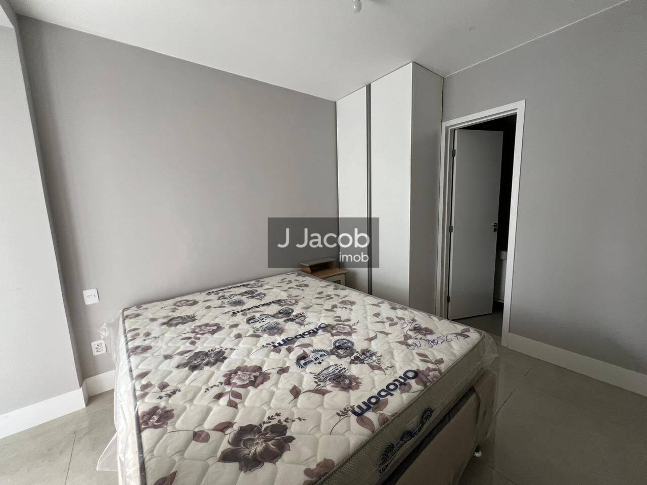 Imagem Apartamento com 2 Quartos para Alugar, 90 m²em Umarizal - Belém
