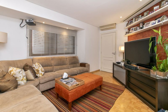 Imagem Apartamento com 4 Quartos à Venda,  em Paraíso do Morumbi - São Paulo