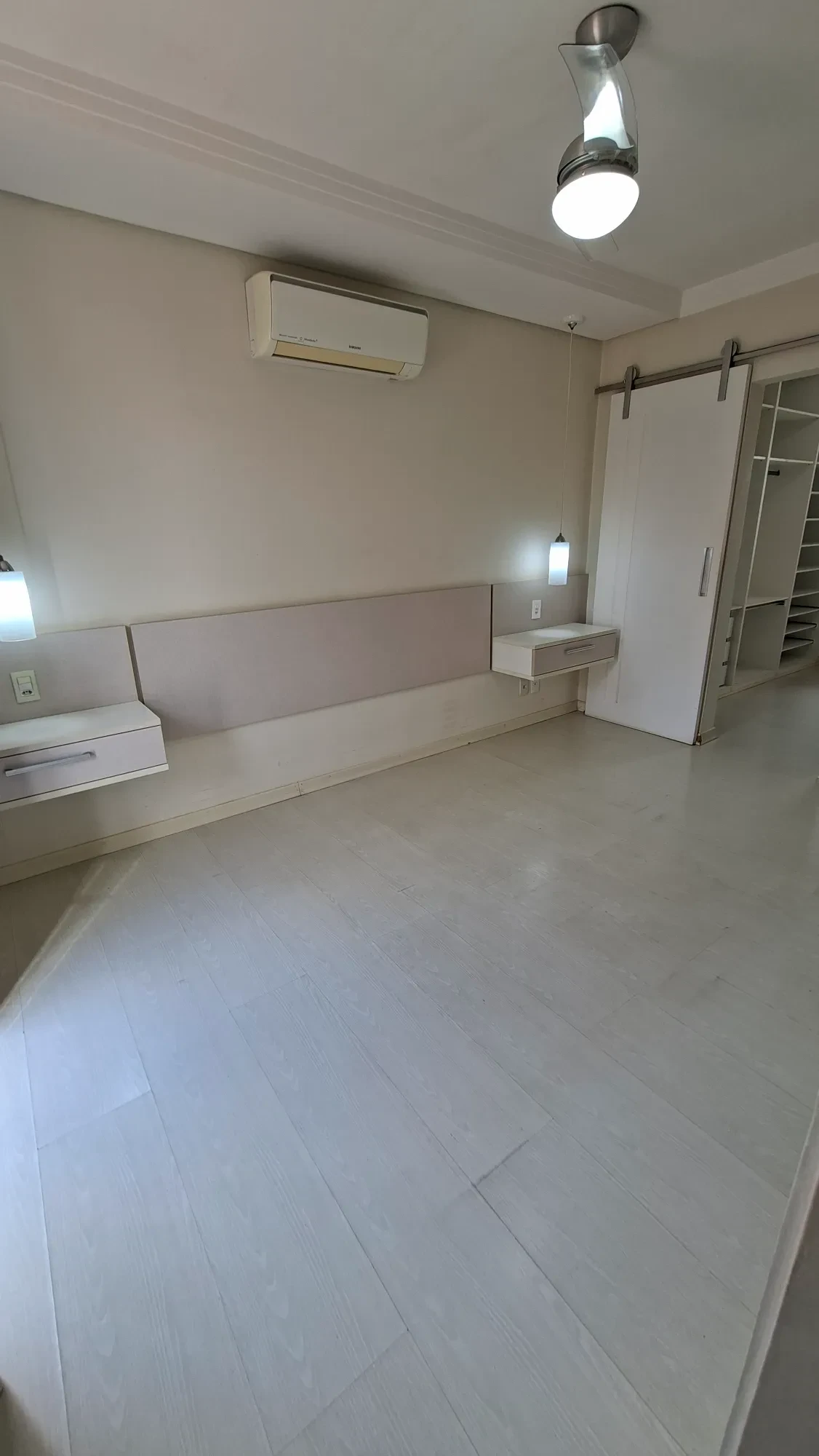 Imagem Casa de Condomínio com 2 Quartos à Venda, 150 m² em Vila Haro - Sorocaba