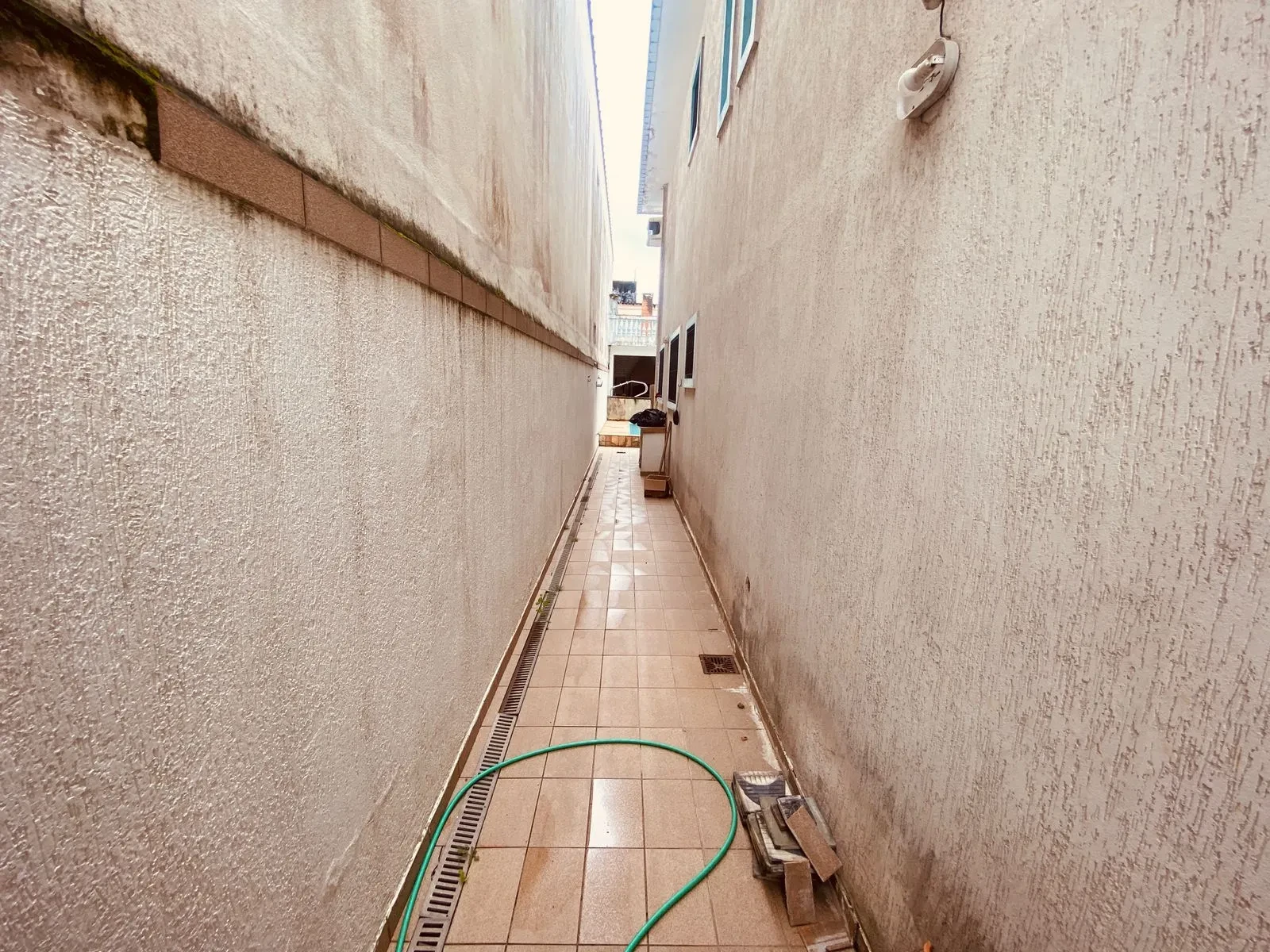 Imagem Sobrado com 4 Quartos à Venda, 255 m² em Embaré - Santos