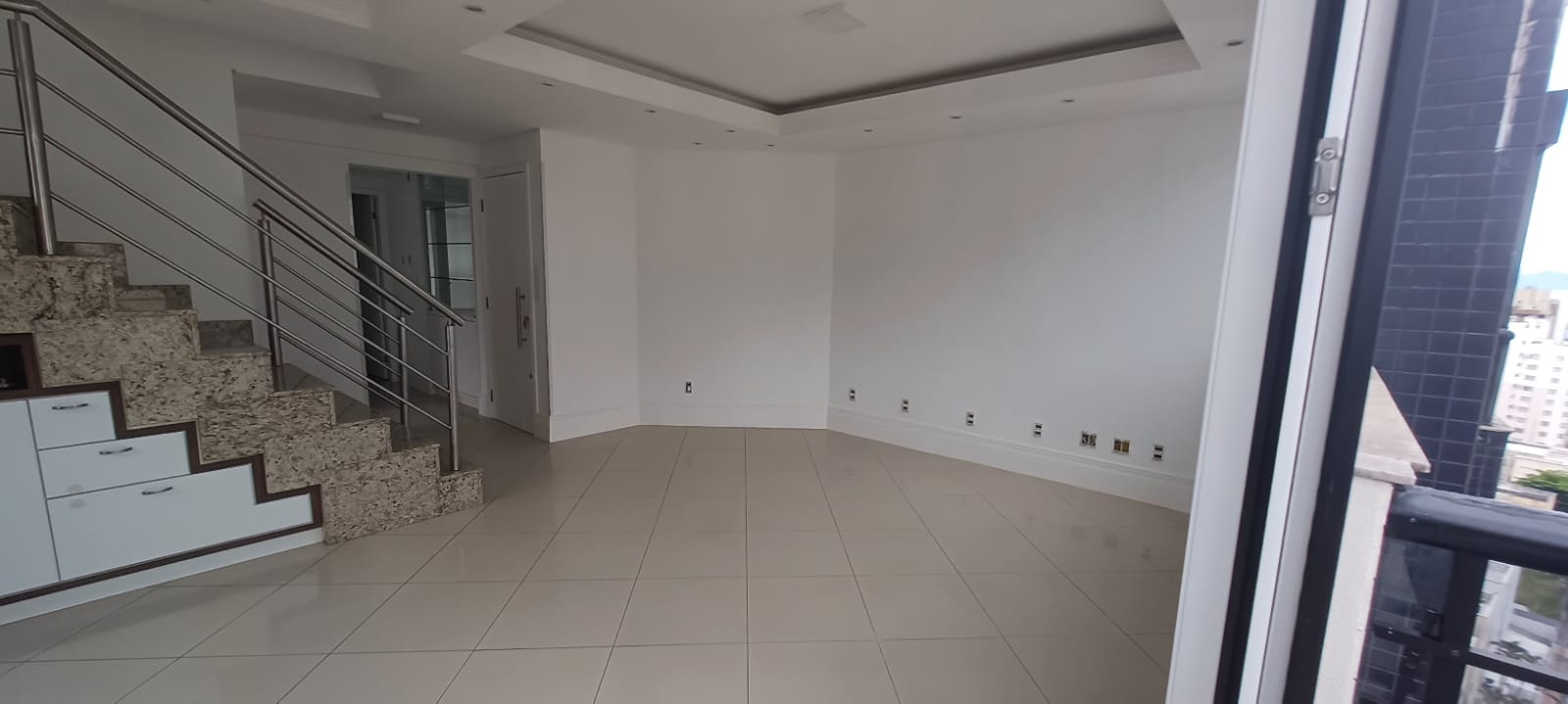 Imagem Cobertura com 3 Quartos à Venda, 240 m²em Centro - Florianópolis