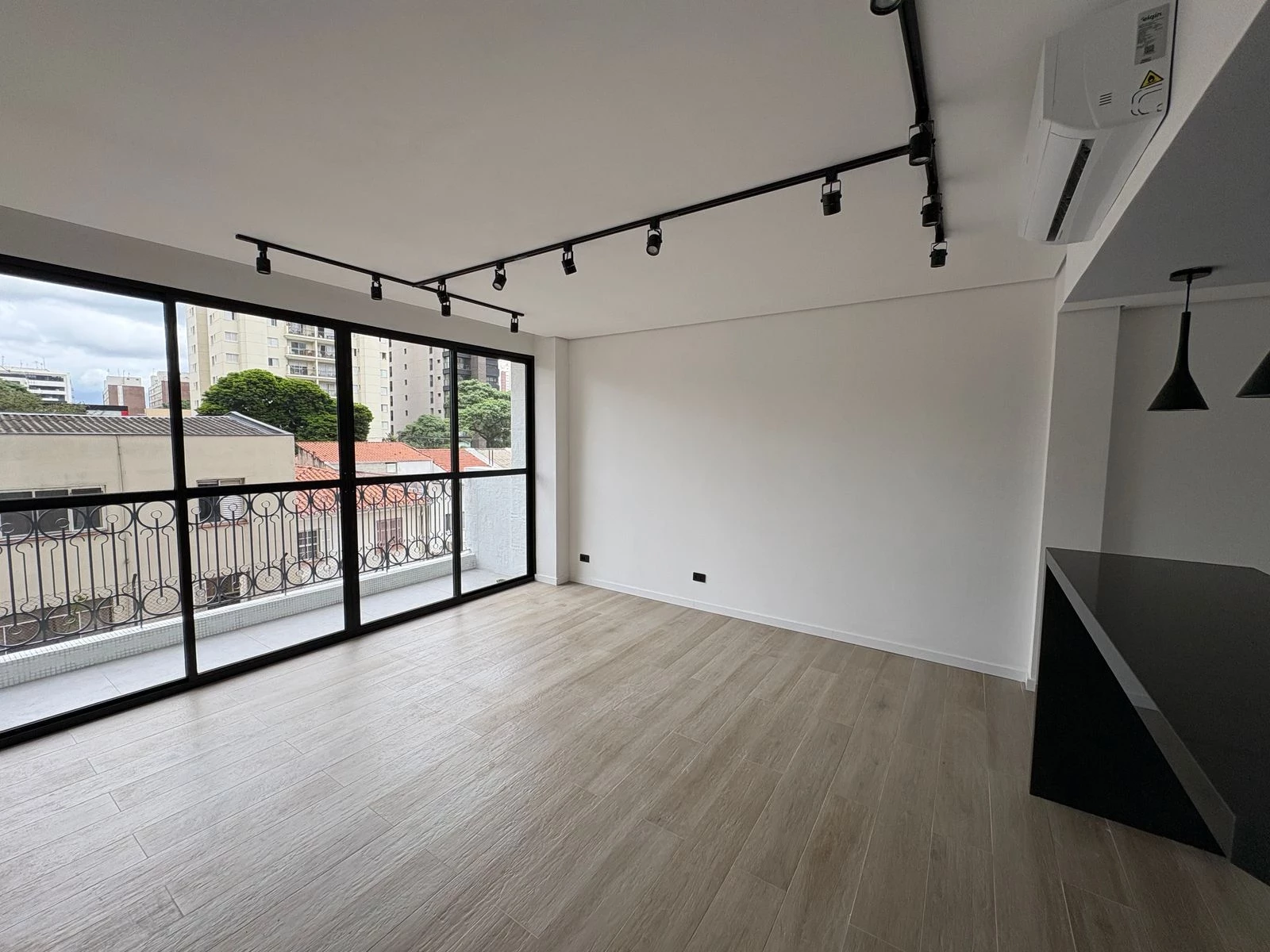 Imagem Apartamento com 2 Quartos à Venda, 90 m² em Pinheiros - São Paulo