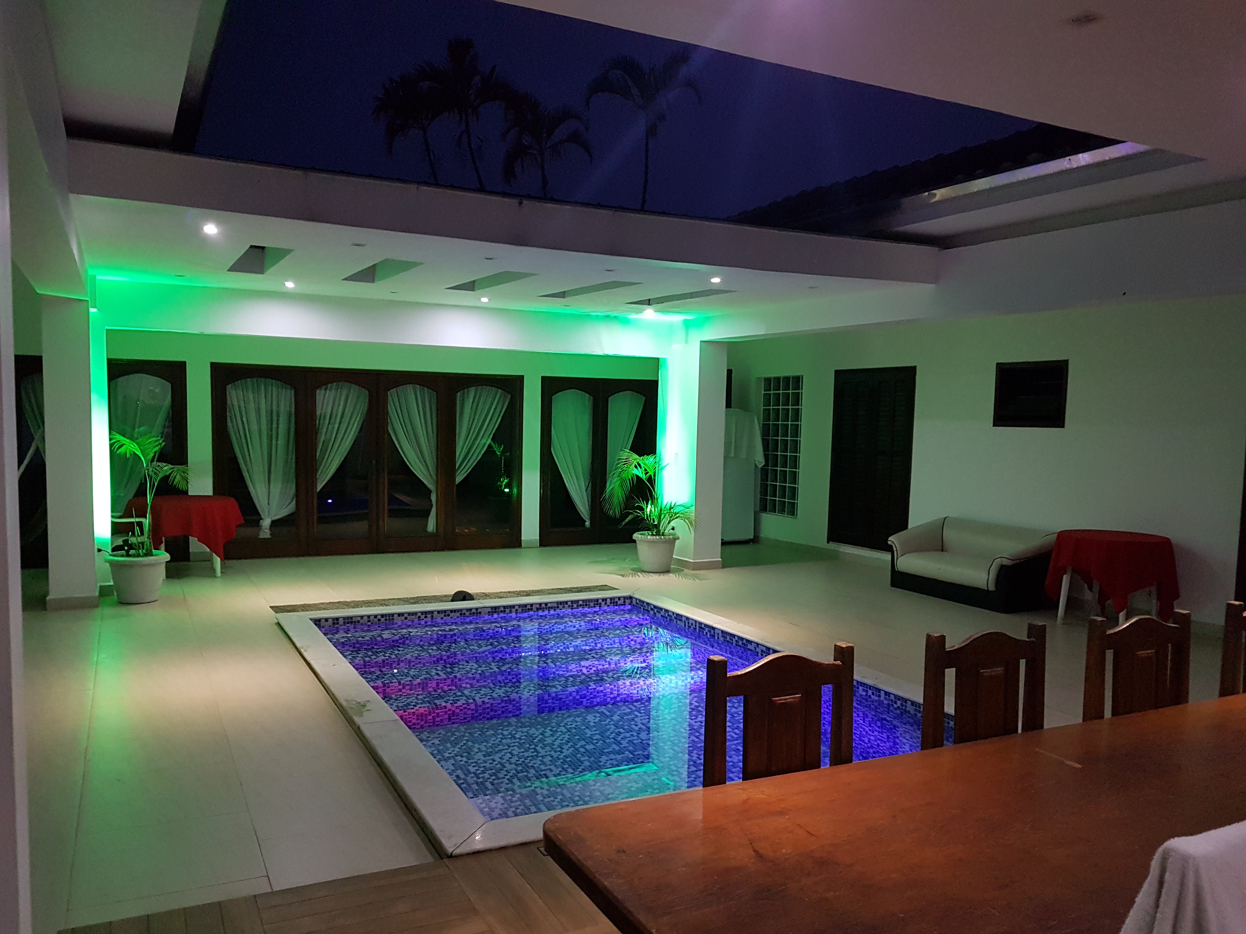 Imagem Casa com 4 Quartos para Alugar ou Temporada, 350 m²em Perequê Açu - Ubatuba