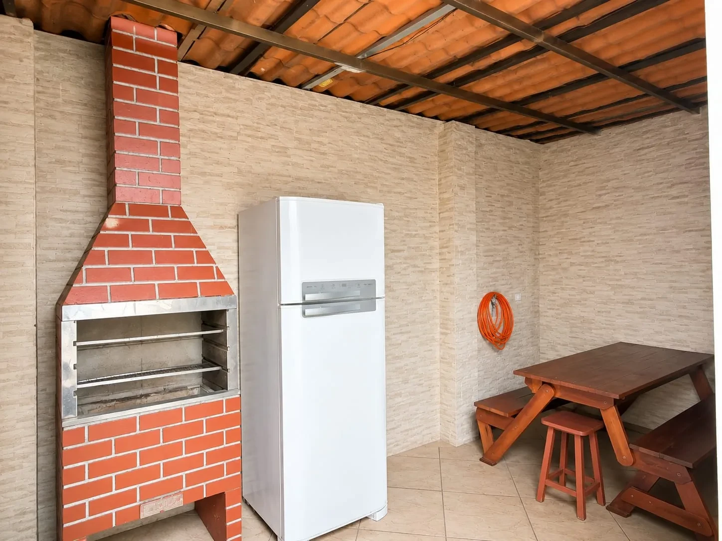 Imagem Casa com 3 Quartos à Venda, 72 m² em Jardim Casqueiro - Cubatão
