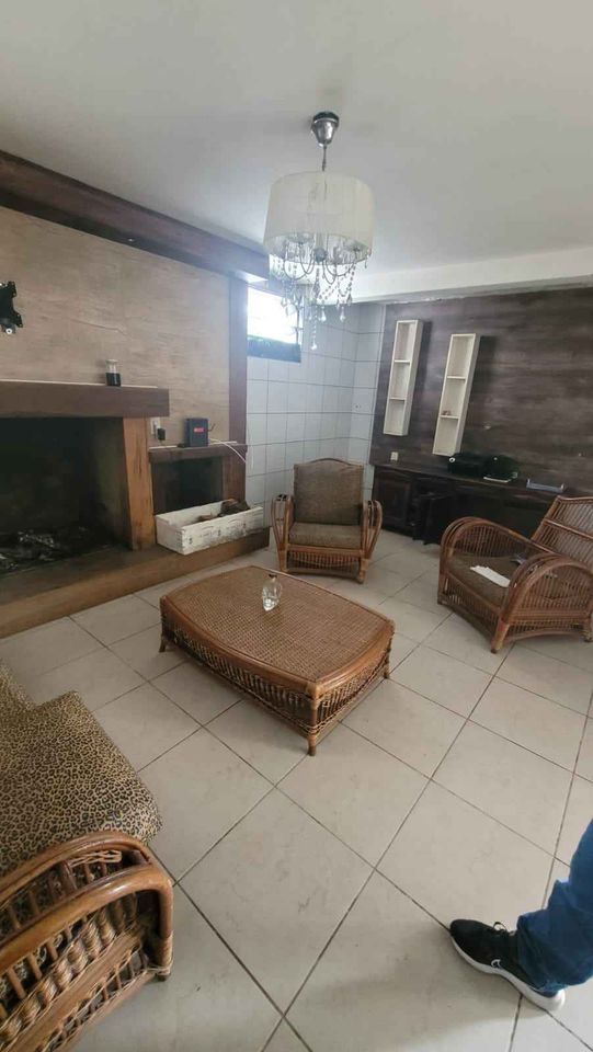 Imagem Casa com 3 Quartos à Venda, 102 m²em Vila São José - Criciúma