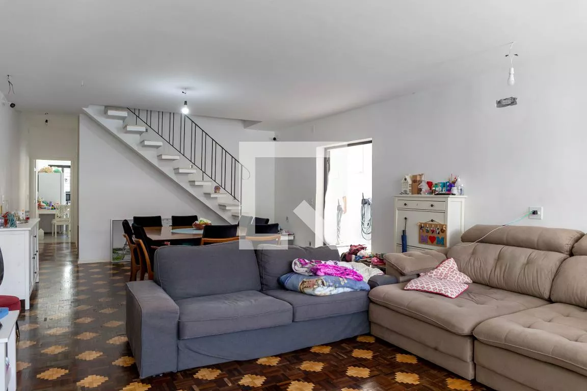 Imagem Casa com 4 Quartos à Venda, 257 m²em Vila Gumercindo - São Paulo