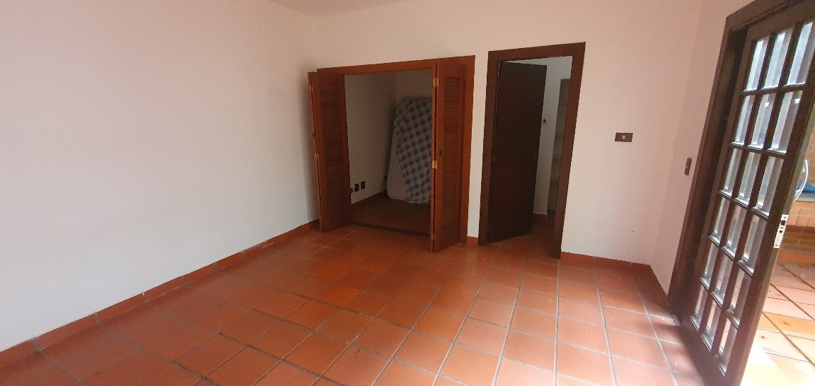 Imagem Sobrado com 3 Quartos à Venda, 189 m²em Jardim Paulistano - São Paulo