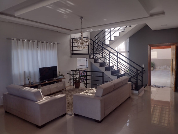Imagem Casa com 5 Quartos à Venda, 350 m² em Centro - Poços de Caldas
