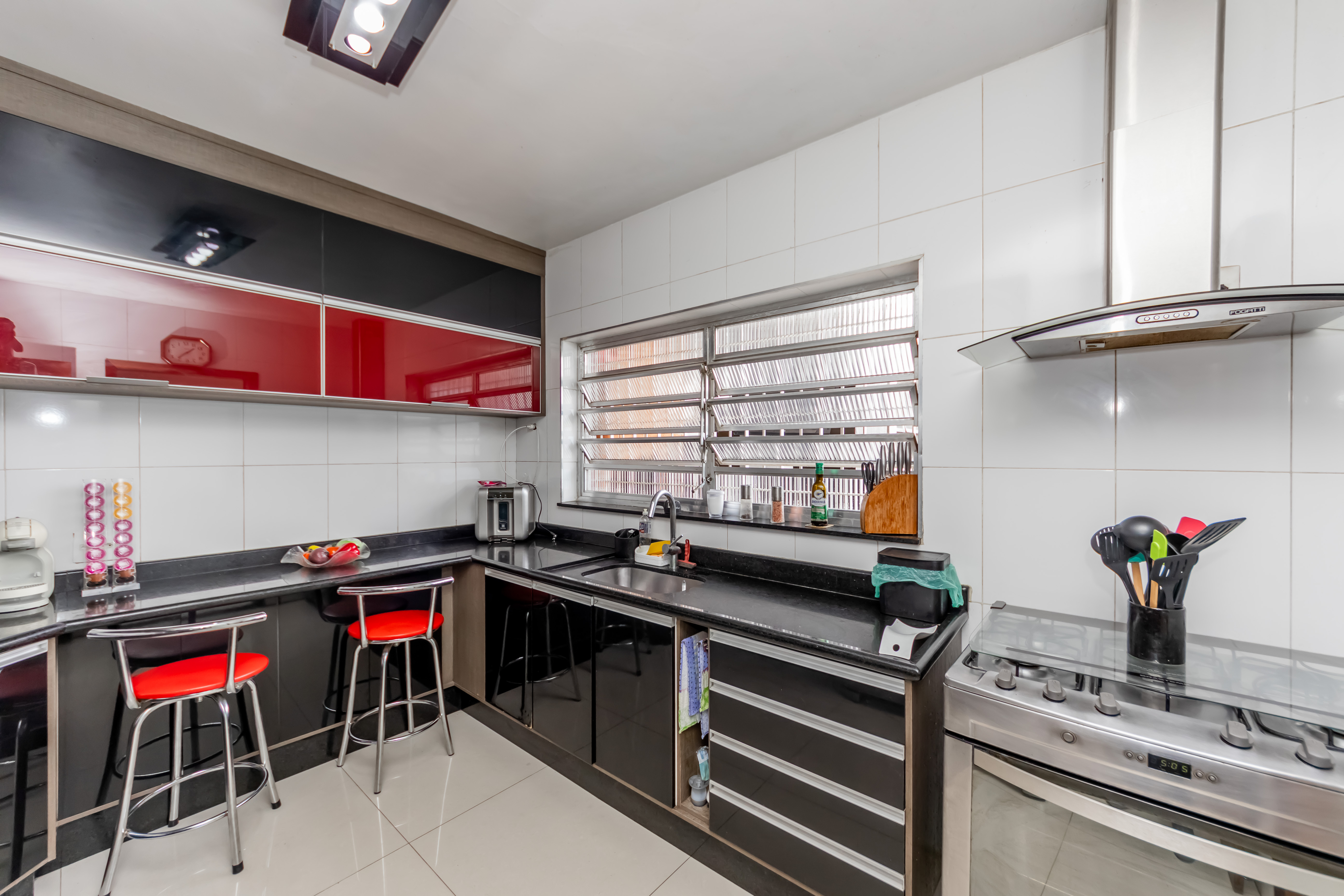 Foto do imóvel: Sobrado com 3 Quartos à Venda, 300 m² em Vila Lúcia Elvira - São Paulo