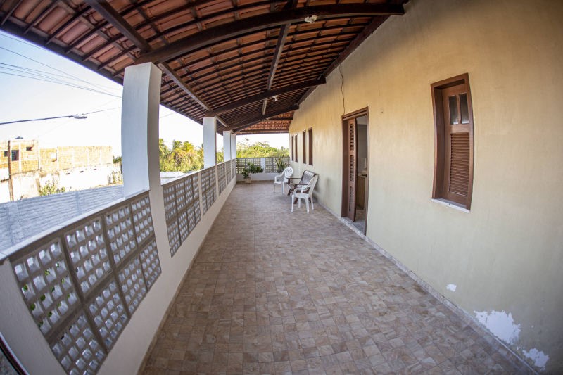 Imagem Casa com 6 Quartos à Venda, 412 m² em Pacheco - Caucaia