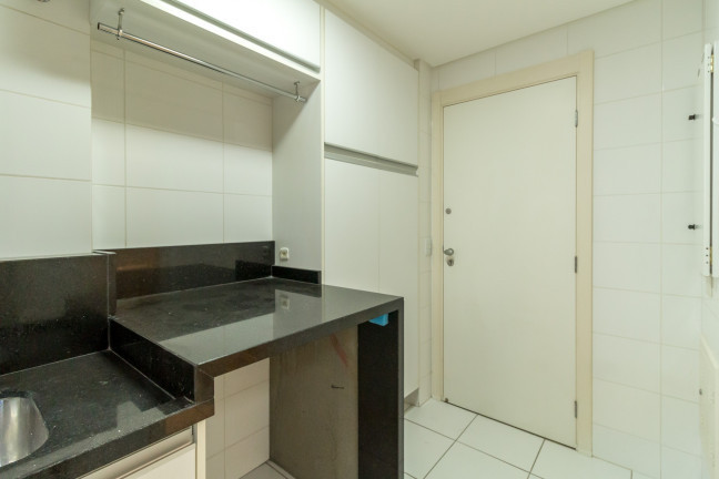 Imagem Apartamento com 3 Quartos à Venda, 125 m² em Hugo Lange - Curitiba