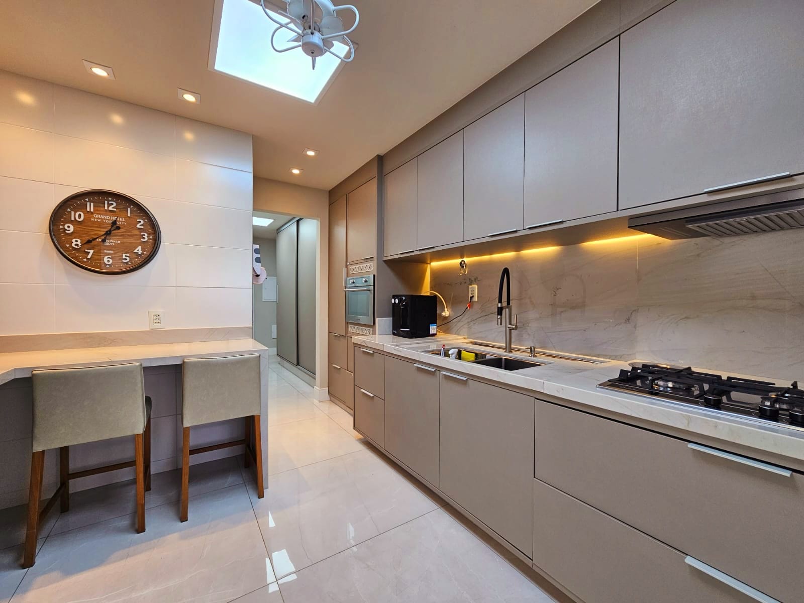 Foto do imóvel: Apartamento com 4 Quartos à Venda, 300 m² em Boqueirão - Santos