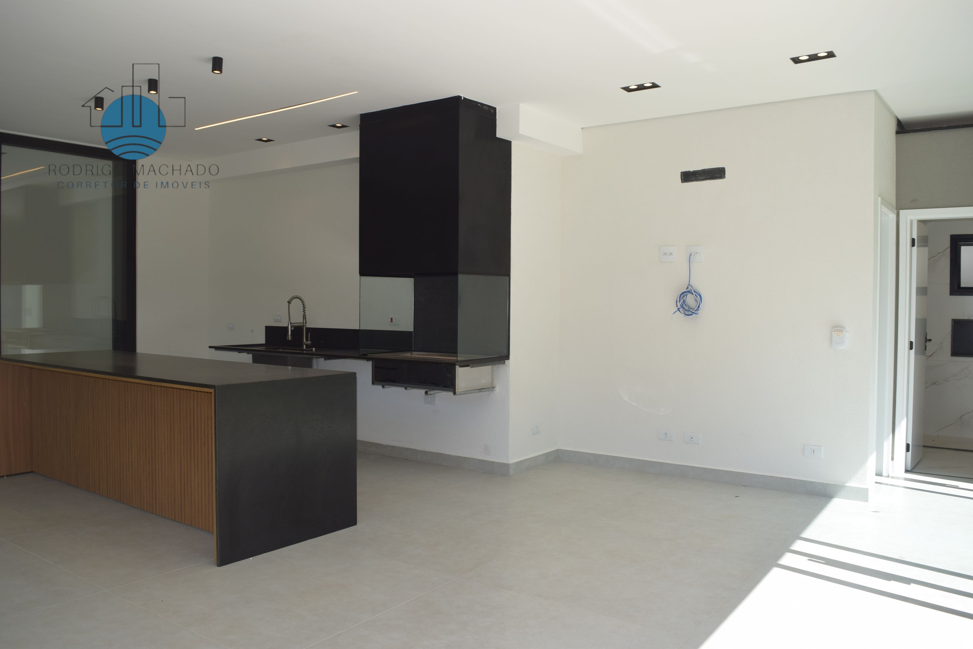 Imagem Casa de Condomínio com 4 Quartos à Venda, 313 m² em San Fernando Valley - Atibaia