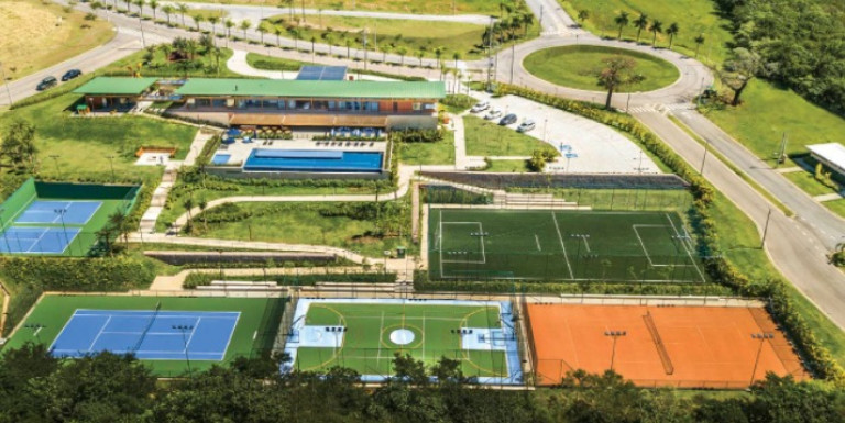 Terreno em Condomínio à Venda, 800 m² em Medeiros - Jundiaí