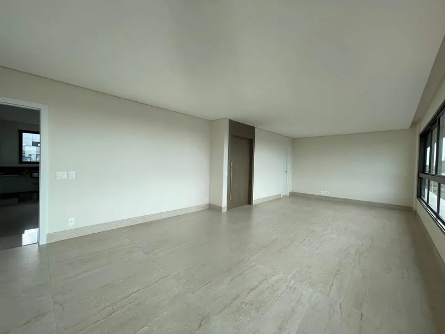 Imagem Apartamento com 4 Quartos à Venda, 166 m²em Serra - Belo Horizonte