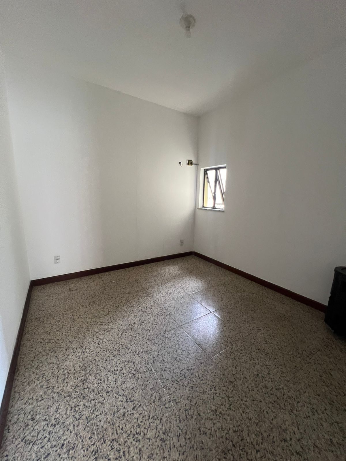 Imagem Casa com 4 Quartos para Alugar, 1 m² em Umarizal - Belém