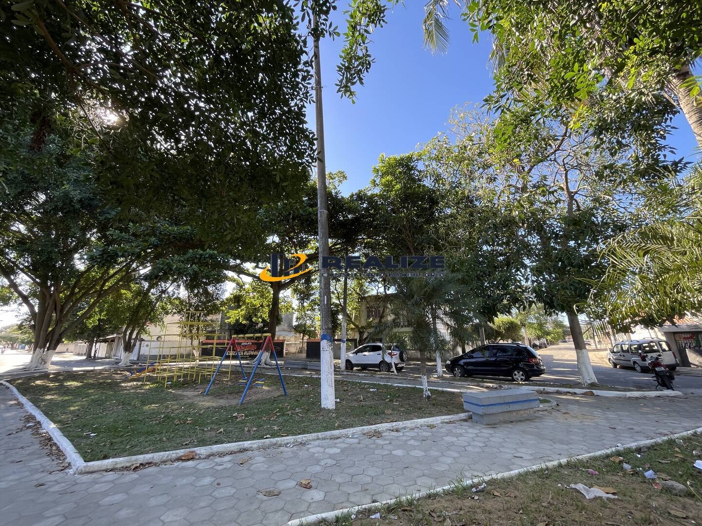 Casa com 4 Quartos à Venda, 250 m²em Parque Jóquei Club - Campos dos Goytacazes