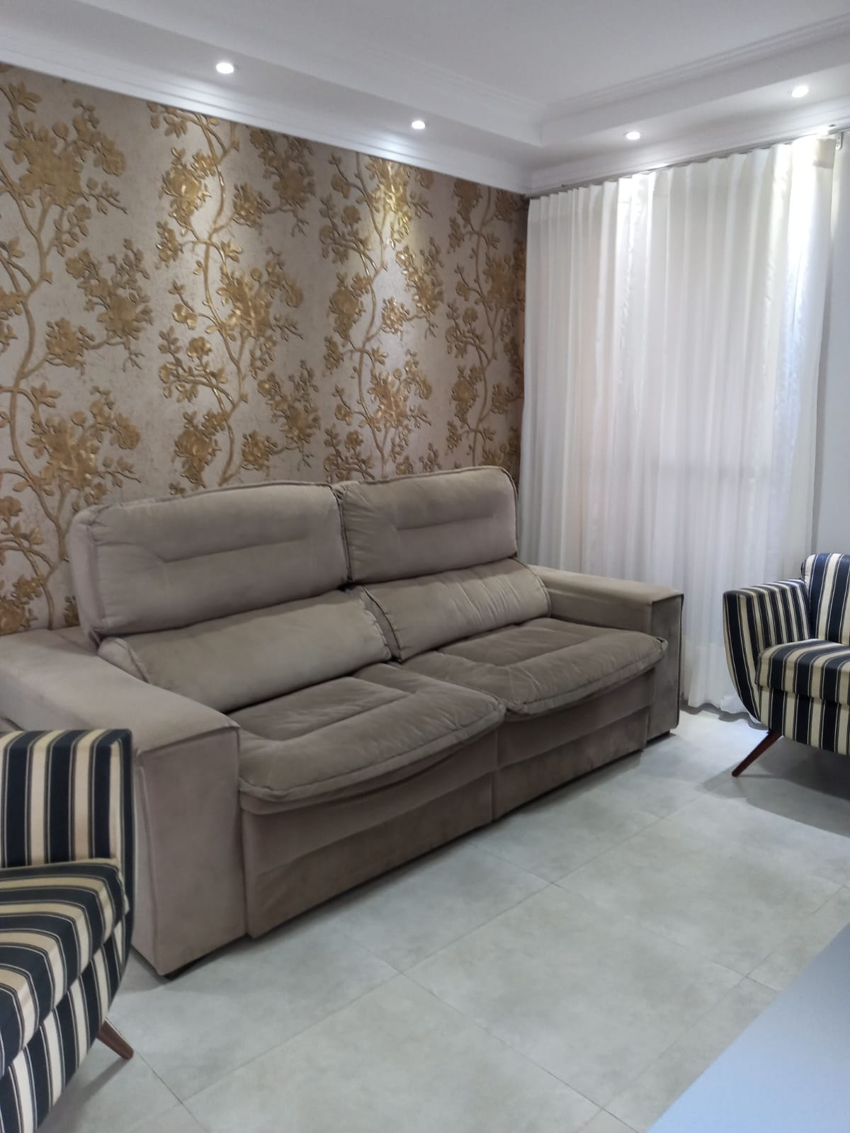 Apartamento com 3 Quartos à Venda, 70 m²em Setor Negrão de Lima - Goiânia