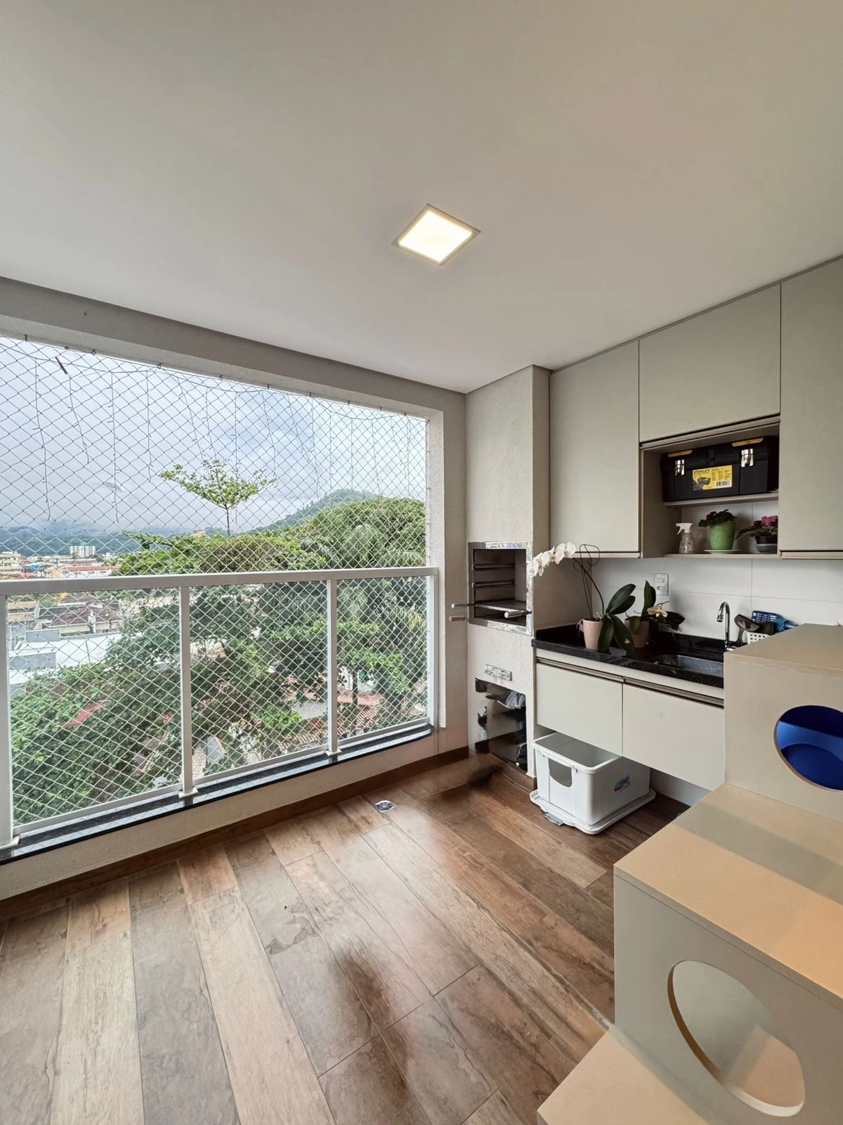 Foto do imóvel: Apartamento com 3 Quartos à Venda ou Locação, 101 m² em Sumaré - Caraguatatuba