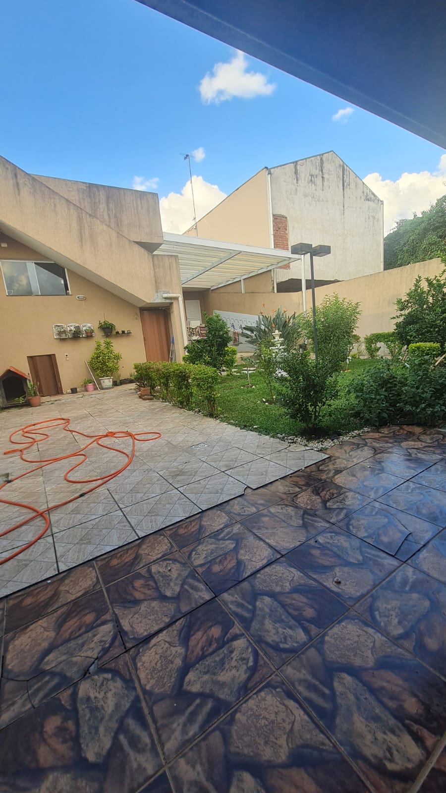 Foto do imóvel: Casa com 3 Quartos à Venda, 400 m² em Portão - Curitiba