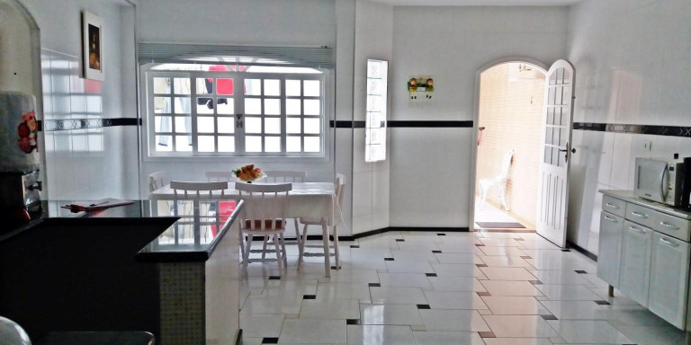 Imagem Casa com 3 Quartos à Venda, 312 m² em Pqe Santa Teresa - Santa Isabel