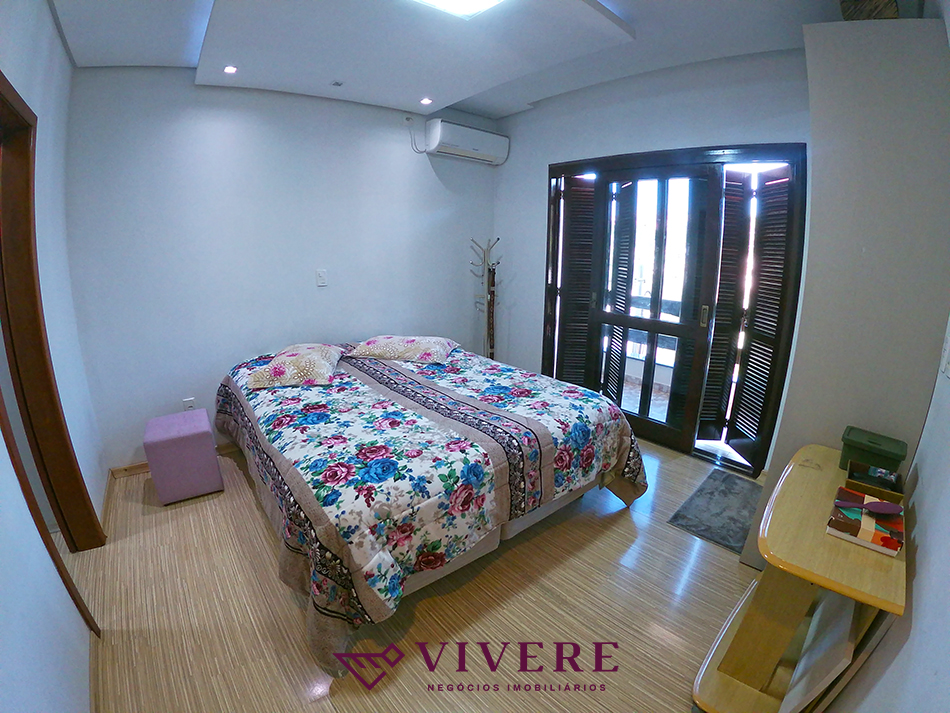 Imagem Casa com 4 Quartos à Venda, 292 m² em Santa Catarina - Caxias do Sul