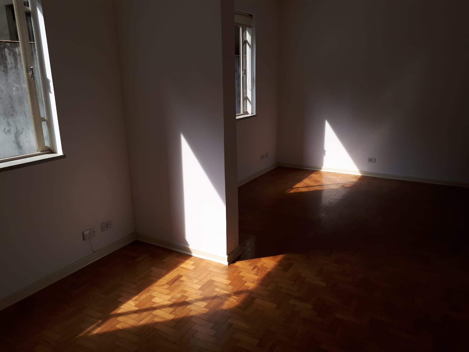 Imagem Apartamento com 2 Quartos à Venda ou Locação, 85 m²em Cerqueira César - São Paulo