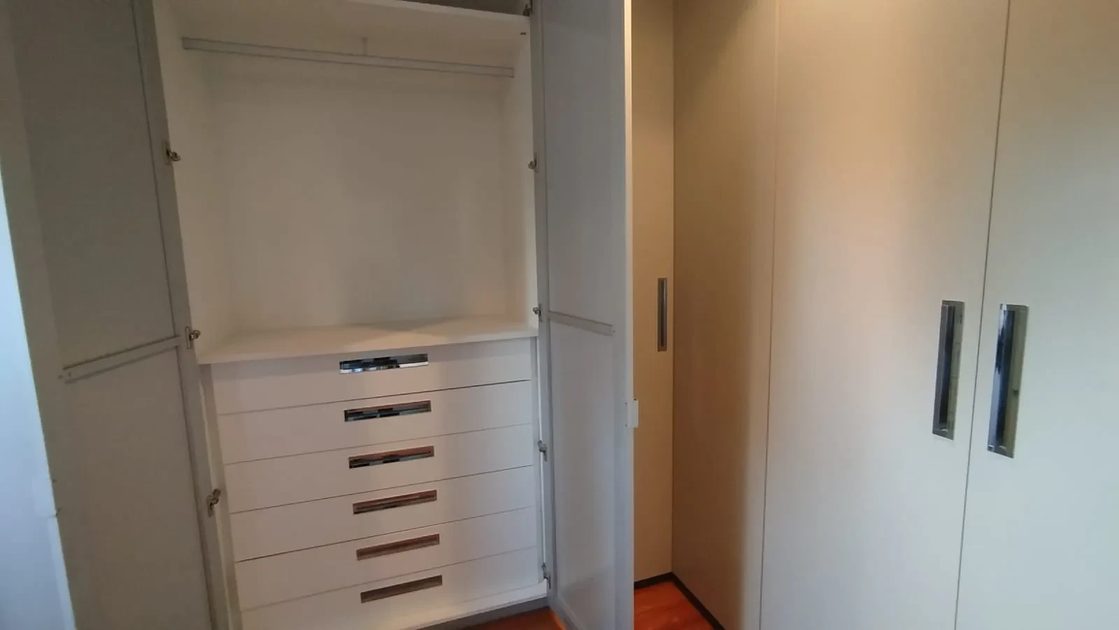 Imagem Apartamento com 1 Quarto à Venda ou Locação, 93 m² em Itaim Bibi - São Paulo