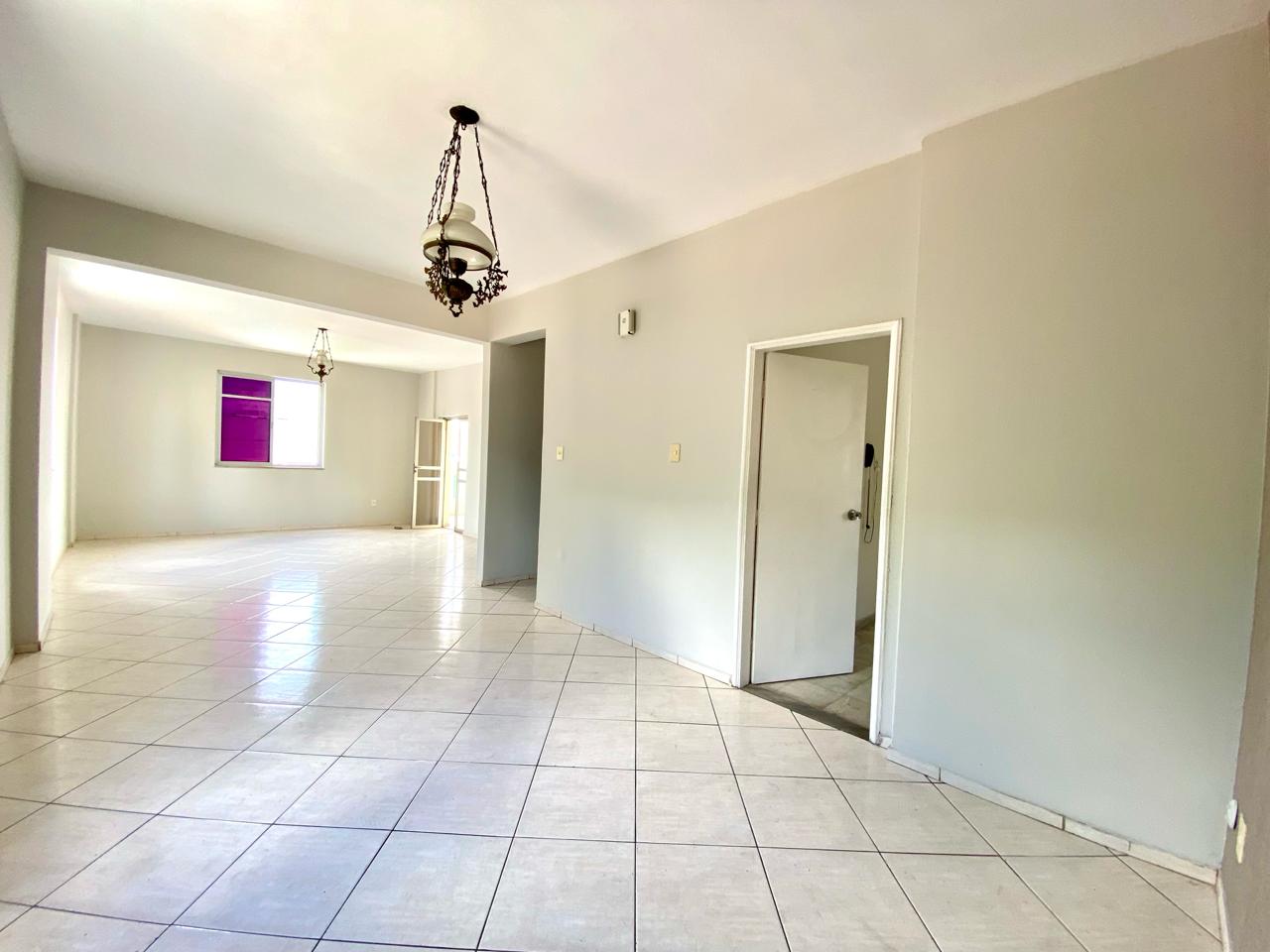 Imagem Apartamento com 4 Quartos à Venda, 280 m²em Batista Campos - Belém