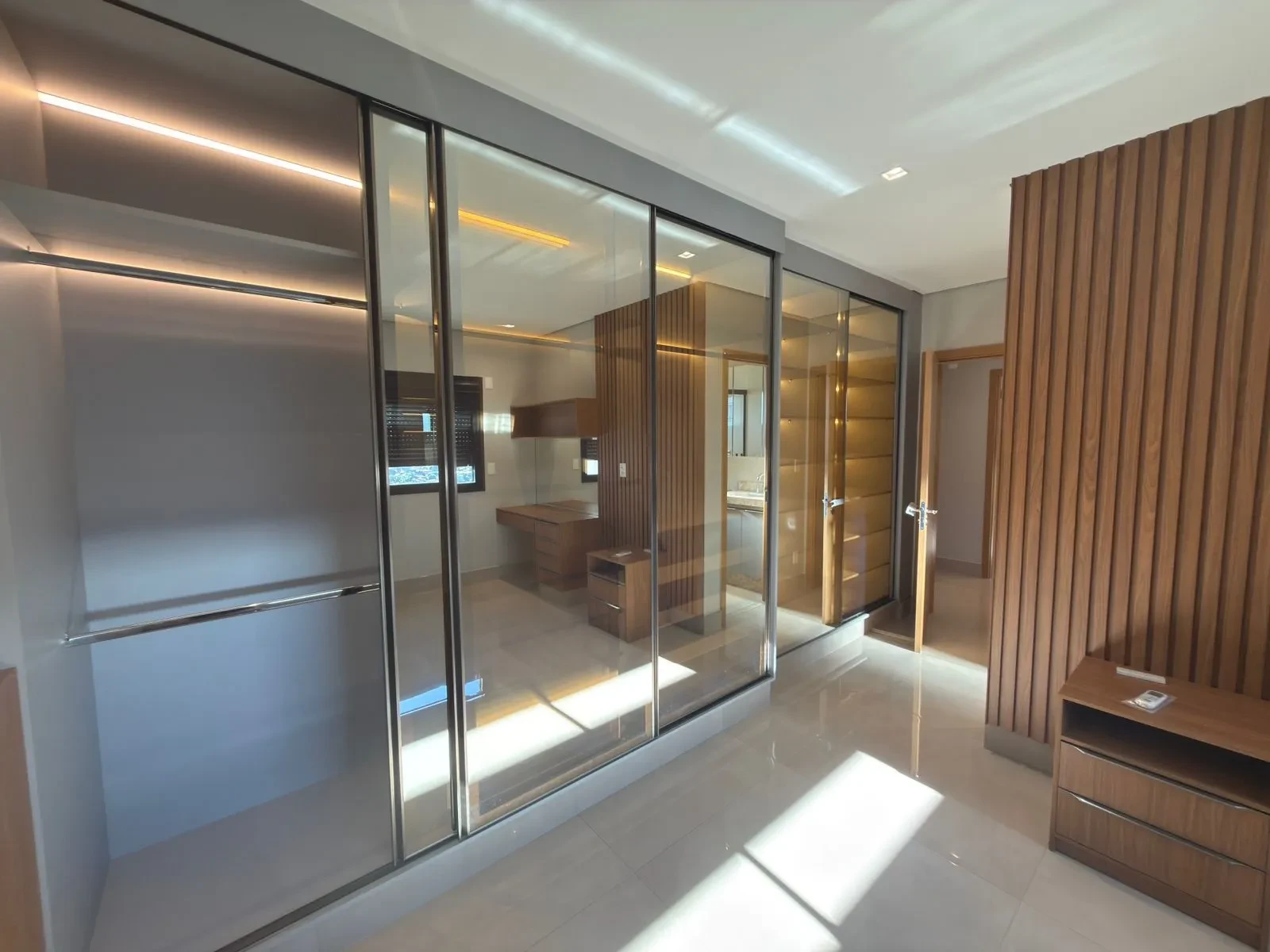 Imagem Apartamento com 4 Quartos para Alugar, 257 m² em Jardim Sumaré - Araçatuba
