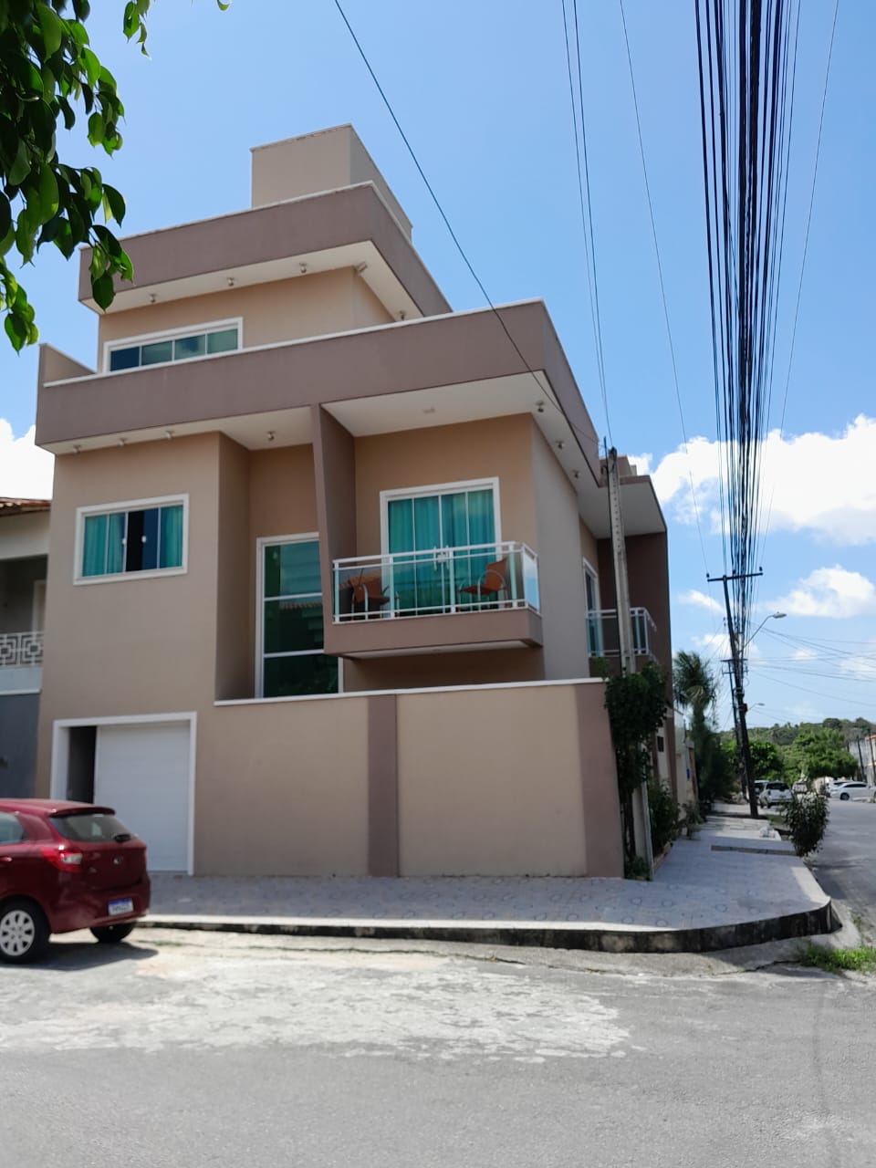 Casa com 3 Quartos à Venda, 230 m²em Maraponga - Fortaleza