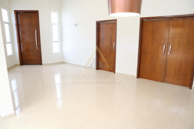 Imagem Casa de Condomínio com 3 Quartos à Venda, 200 m² em Helvétia Polo Country - Indaiatuba