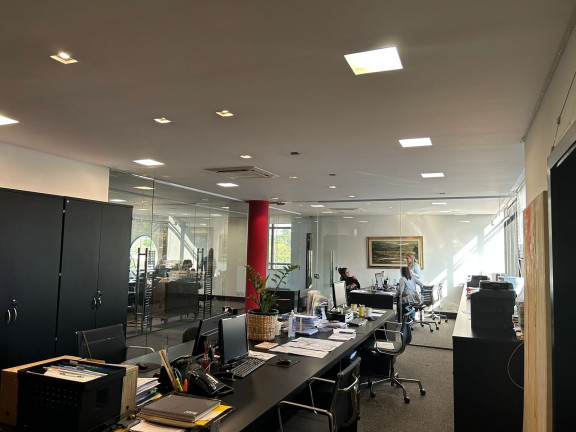 Imagem Imóvel Comercial à Venda ou Locação, 650 m²em Jardim Everest - São Paulo