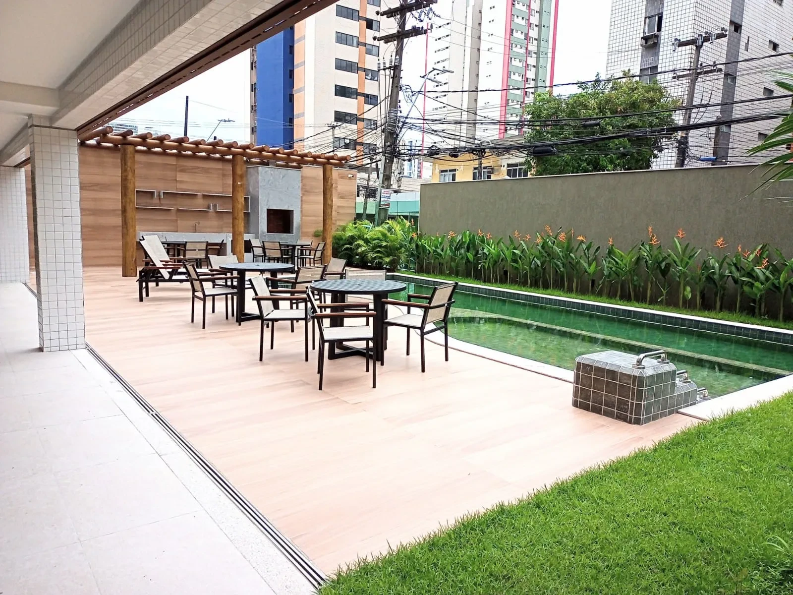 Imagem Apartamento com 3 Quartos à Venda, 64 metros em Boa Viagem - Recife