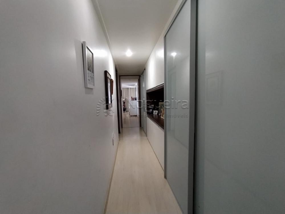 Imagem Apartamento com 4 Quartos à Venda, 393 m²em Casa Amarela - Recife