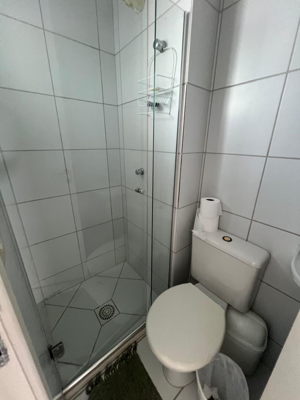 Imagem Apartamento com 3 Quartos para Alugar, 83 m²em Buraquinho - Lauro de Freitas