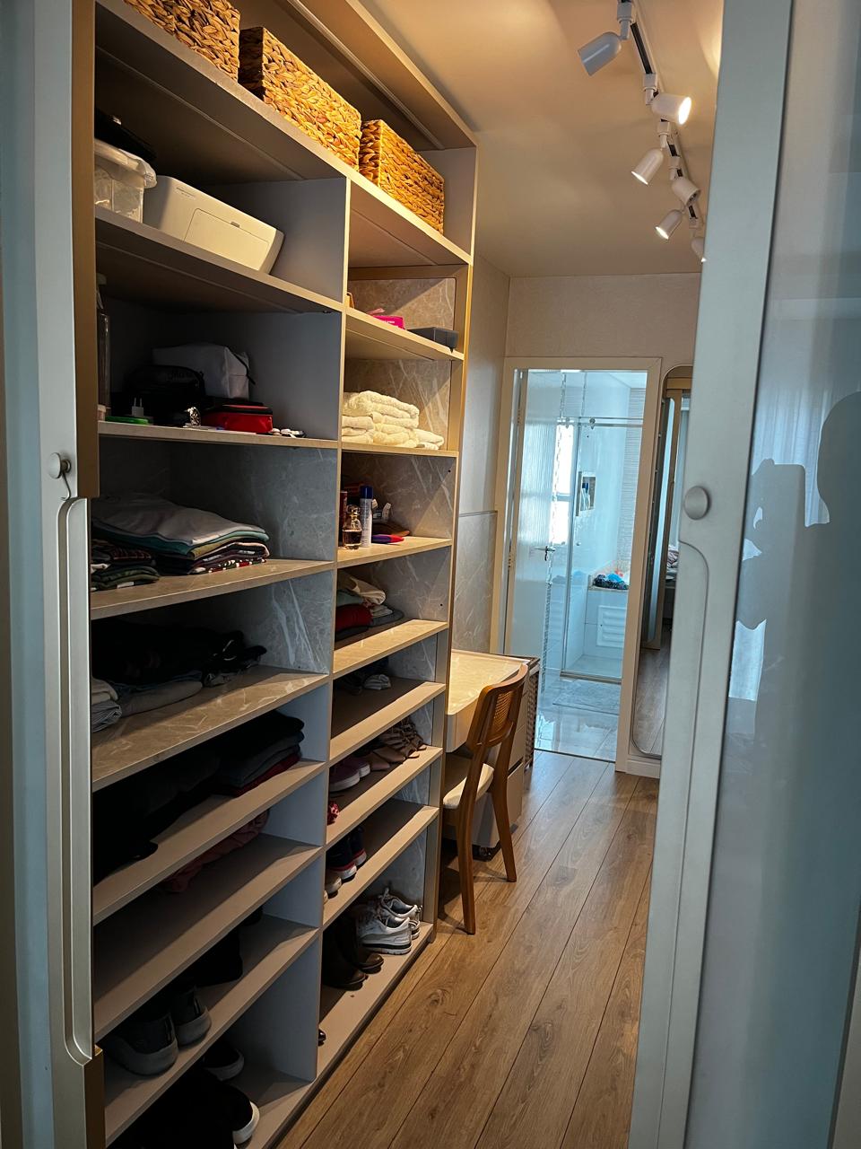 Imagem Casa com 3 Quartos à Venda, 265 m²em Abranches - Curitiba