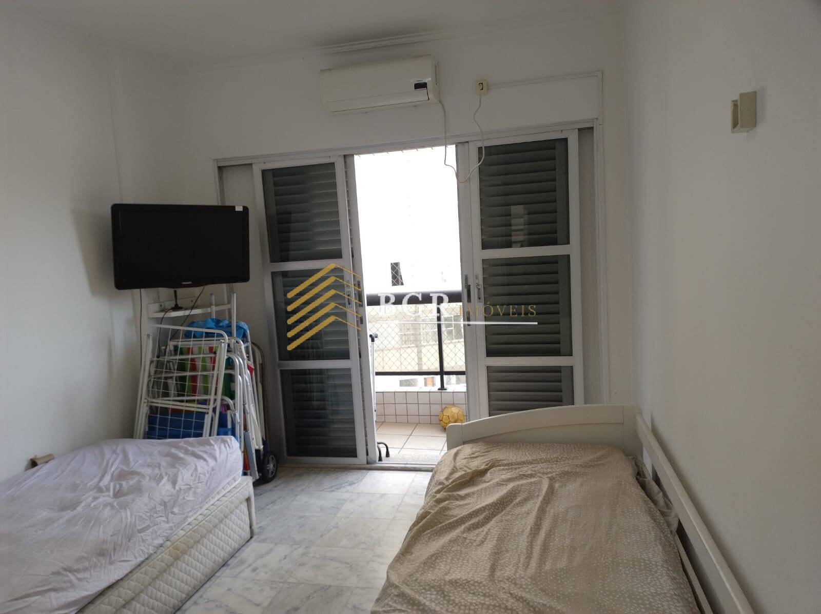 Imagem Apartamento com 1 Quarto para Alugar, 70 m²em José Menino - Santos