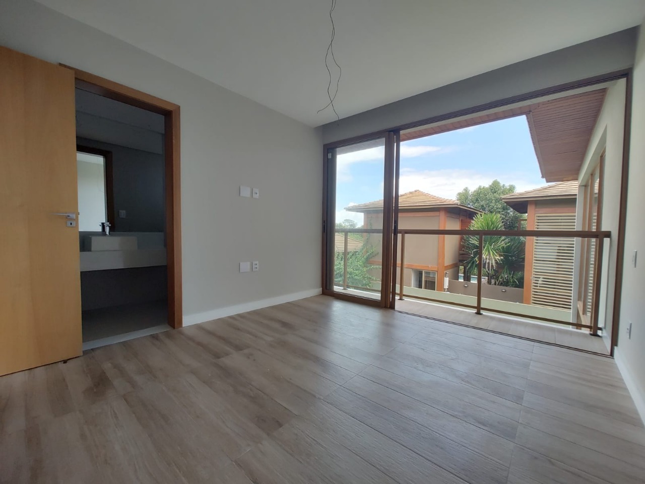 Imagem Casa de Condomínio com 5 Quartos à Venda, 375 m²em Praia do Forte - Mata de São João