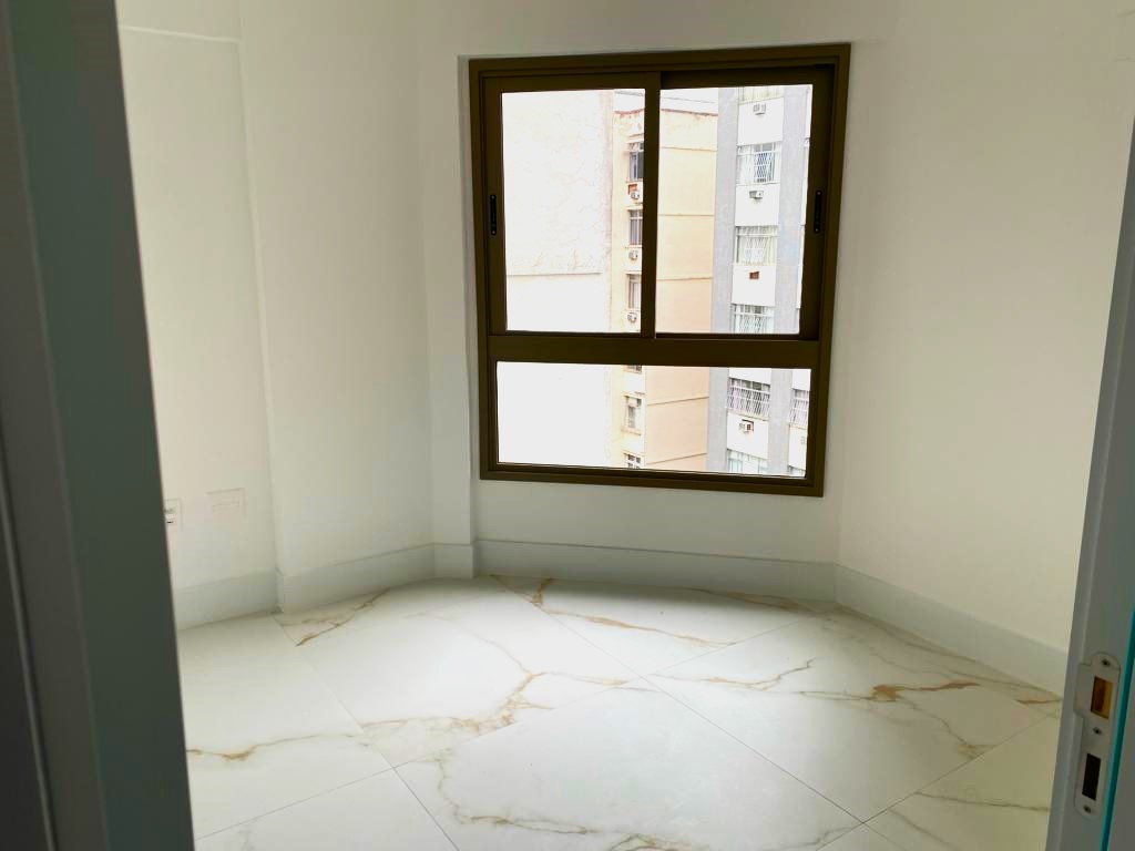 Imagem Apartamento com 3 Quartos à Venda, 122 m²em Icaraí - Niterói