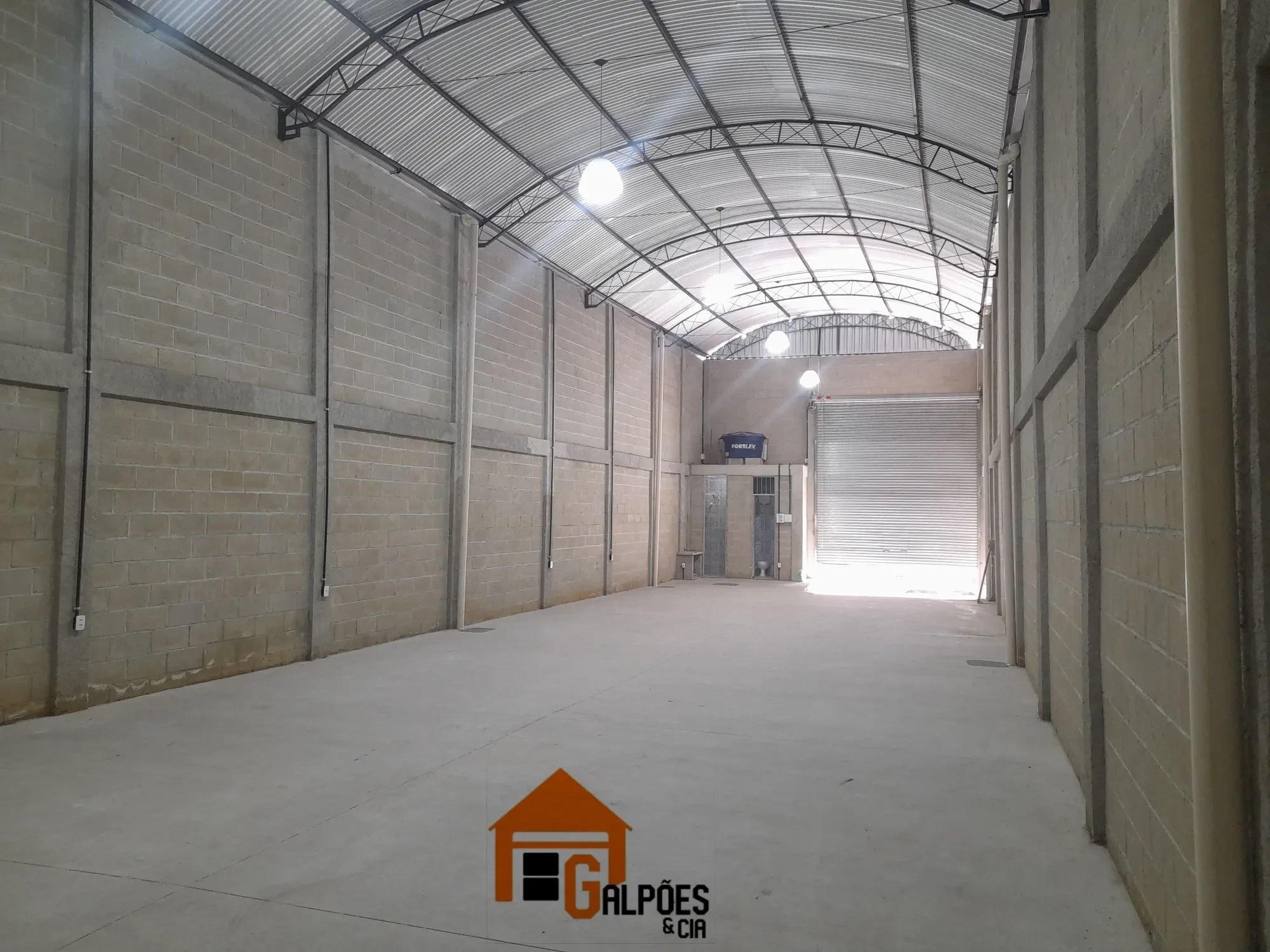 Imagem Galpão para Alugar, 220 m² em Lote XV - Belford Roxo