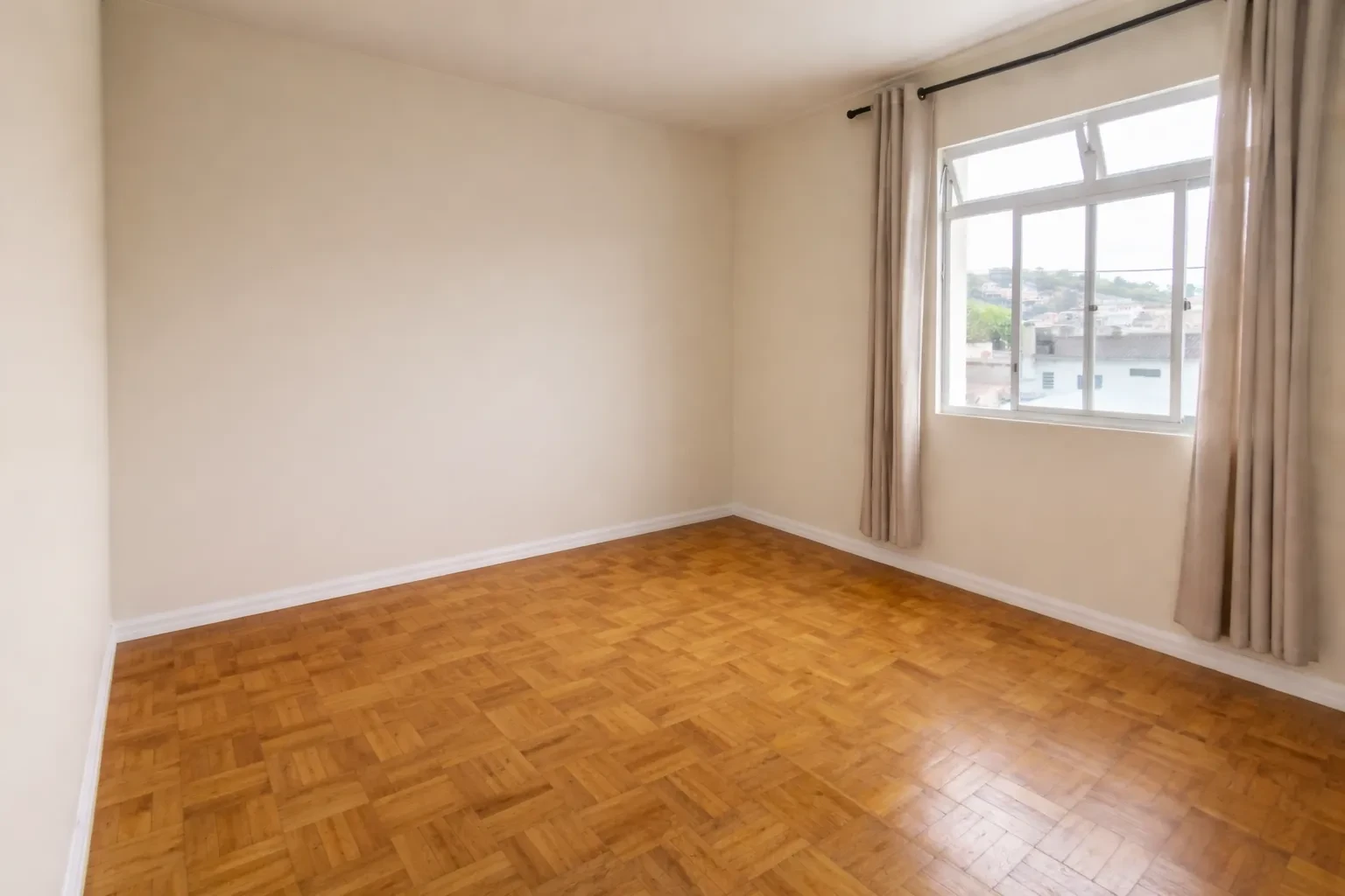 Imagem Apartamento com 2 Quartos à Venda, 57 m² em Coqueiros - Florianópolis