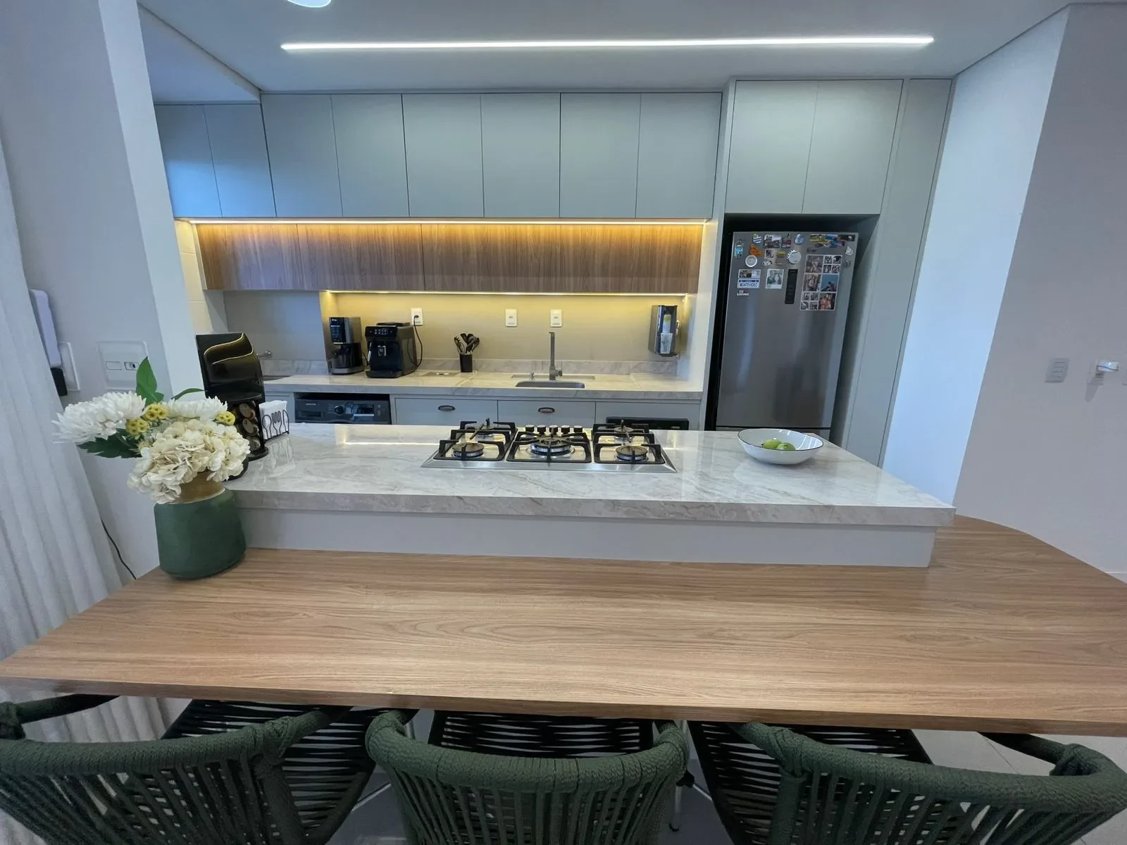 Imagem Apartamento com 2 Quartos para Alugar, 77 m² em Despraiado - Cuiabá
