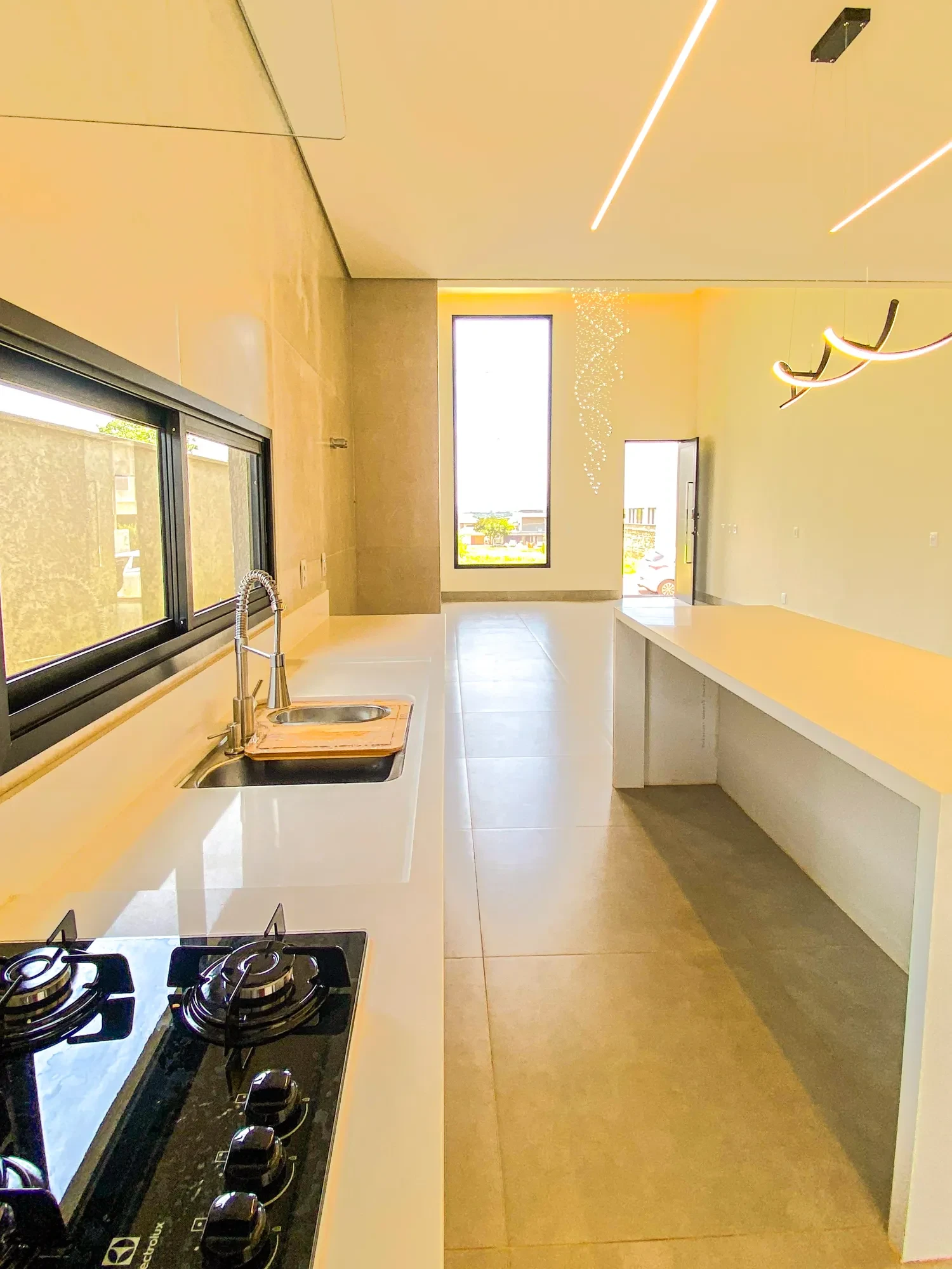 Imagem Casa de Condomínio com 3 Quartos à Venda, 180 metro em Terras Alpha Residencial 1 - Senador Canedo
