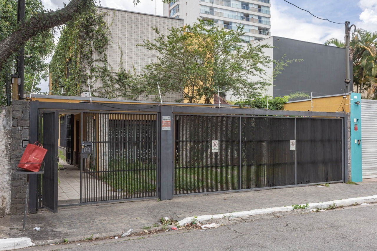 Imagem Casa com 2 Quartos à Venda ou Locação, 237 m² em Cidade Monções - São Paulo