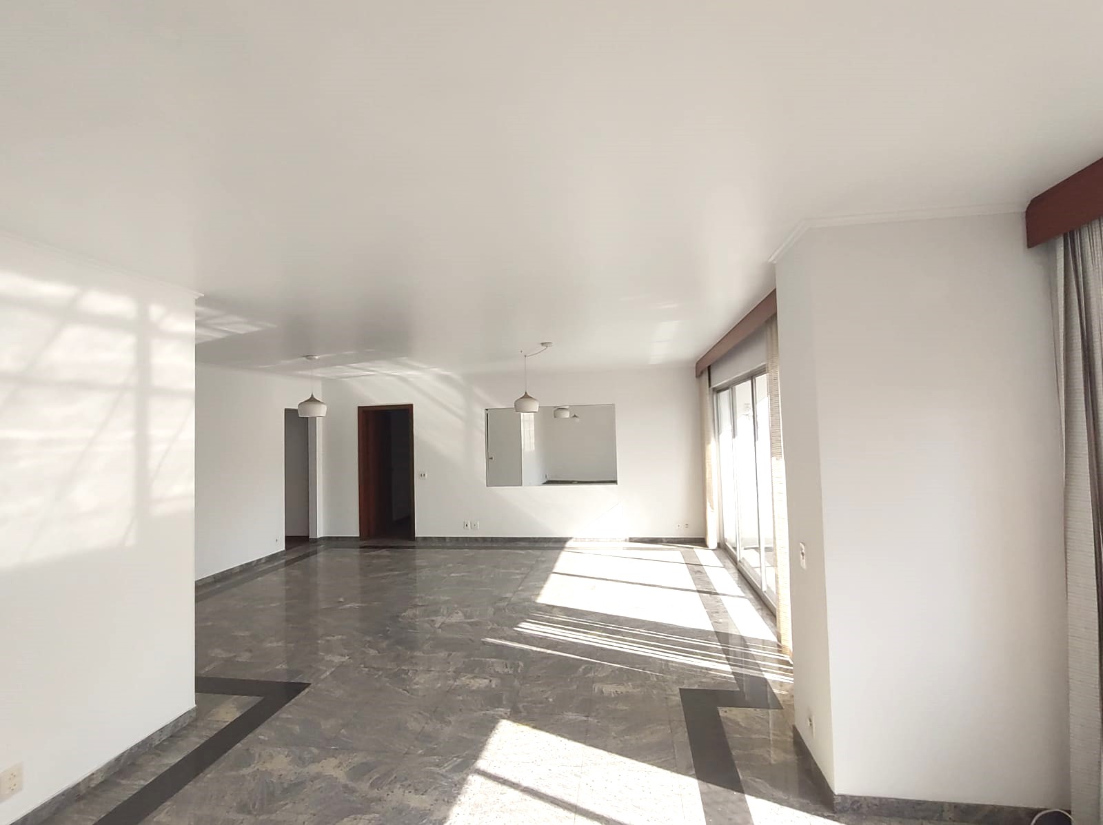 Imagem Apartamento com 3 Quartos à Venda ou Temporada, 136 m²em Vila Pompéia - São Paulo