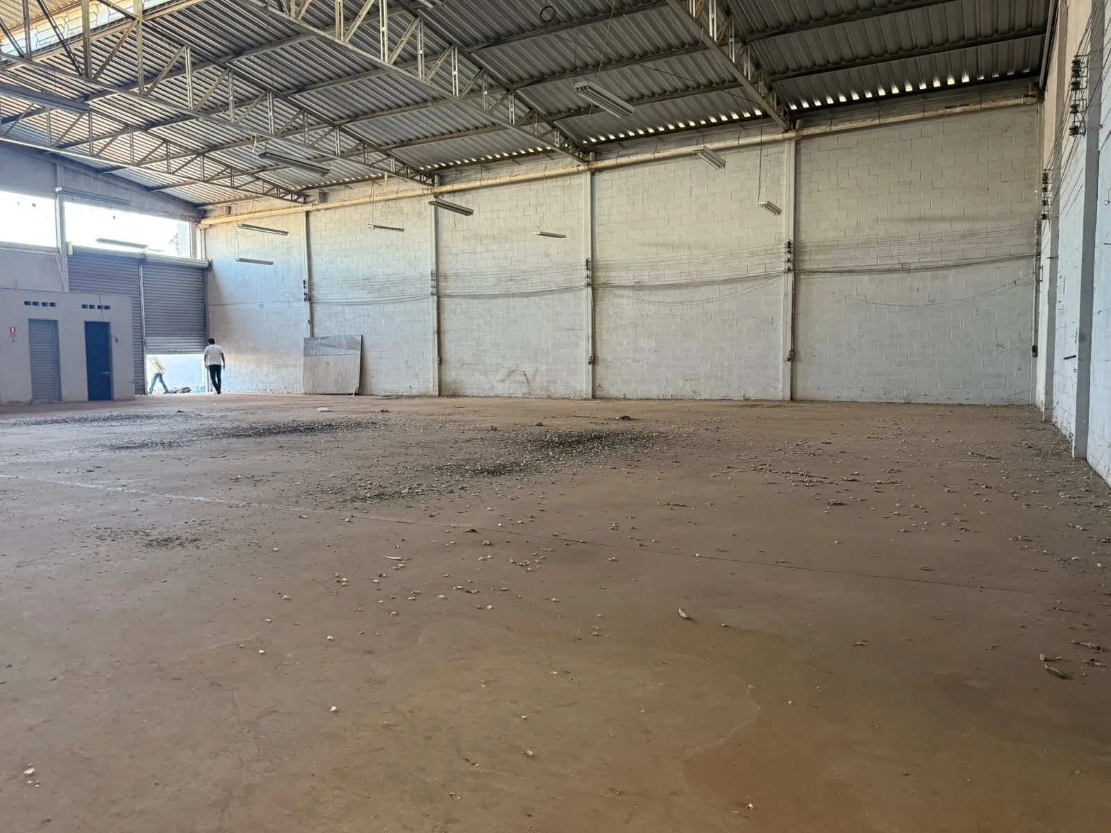 Imagem Galpão à Venda ou Locação, 1500 m² em Jardim Santa Cecília - Goiânia