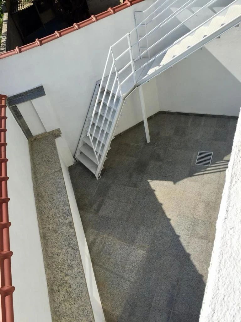 Foto do imóvel: Casa com 2 Quartos à Venda ou Locação, 60 m² em Santa Cecília - Juiz de Fora