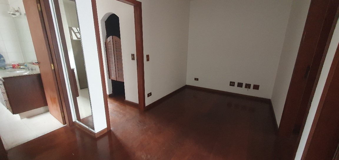 Imagem Sobrado com 3 Quartos à Venda, 189 m²em Jardim Paulistano - São Paulo
